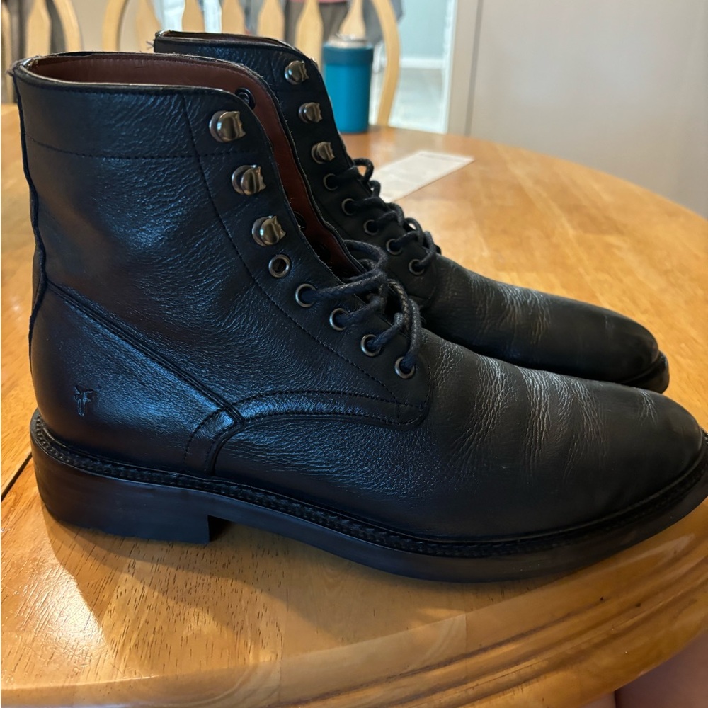 Frye mens Greyson Lace Up Combat Boot